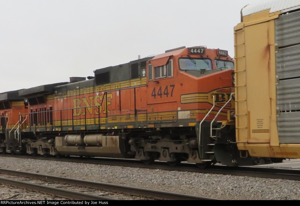 BNSF 4447